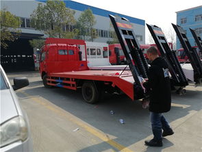 東風(fēng)多利卡150馬力挖機(jī)平板拖車(chē) 廠家直銷(xiāo)，實(shí)力價(jià)格解析